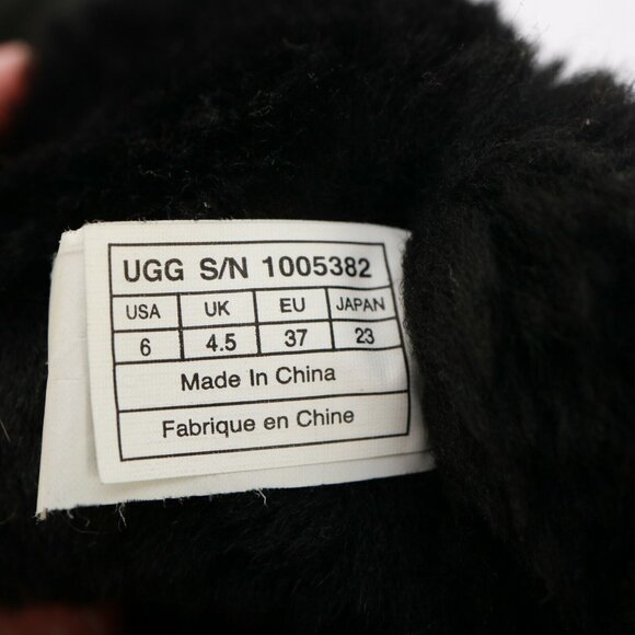 Ugg Womens Azalea Boot Size 6 Black Suede Shearling Sherpa Charms Short Bootie - Picture 11 of 11